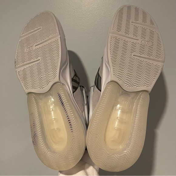 Nike Air Force 270 - Sz 11 - Picture 6 of 7